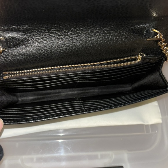 Gucci Interlocking Wallet on Chain Pebbled Leather Bag - Picture 9 of 9